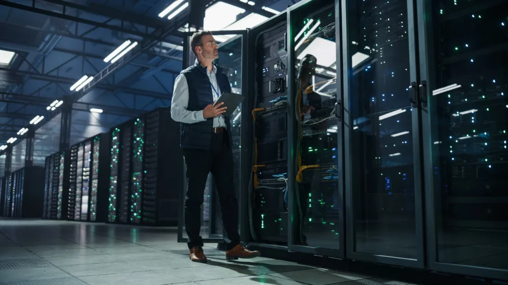 Baies et câblage réseau dans un datacenter